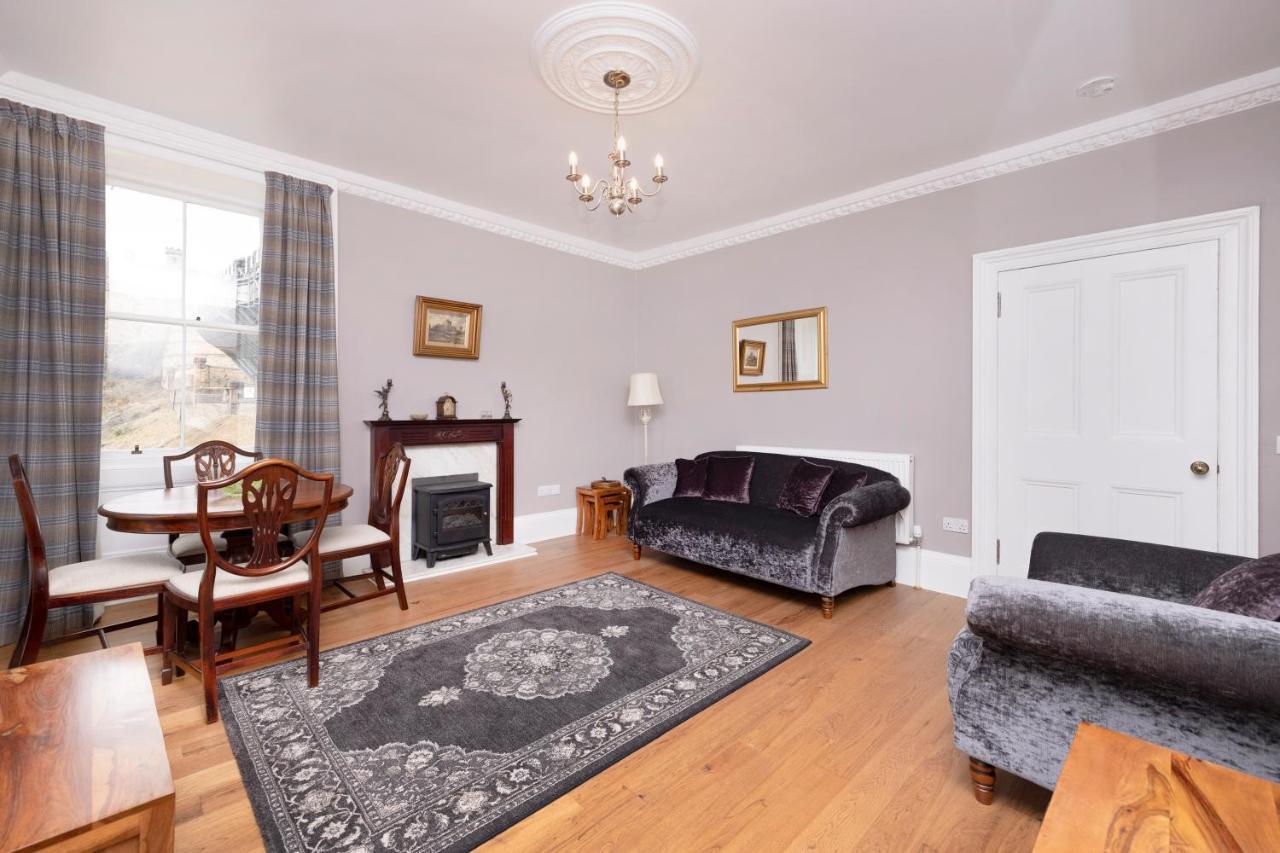 Joivy Cozy Apt Near Edinburgh Castle Exterior foto